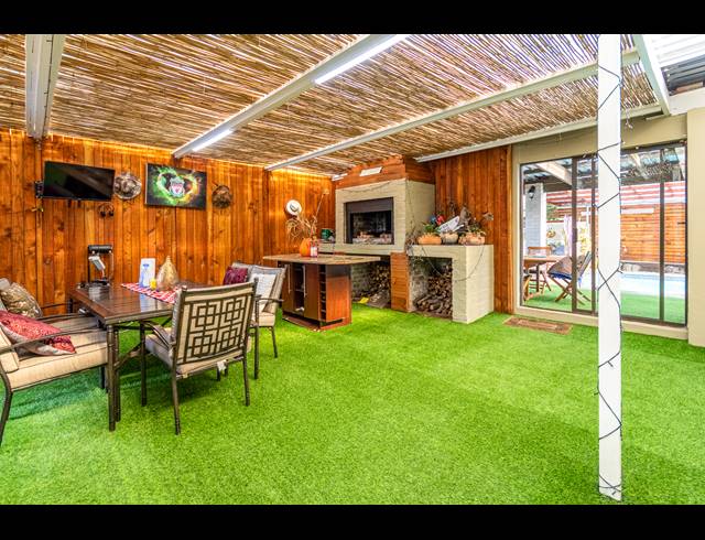 5 BEDROOM FREESTANDING SOLD IN VAN RIEBEECKSTRAND